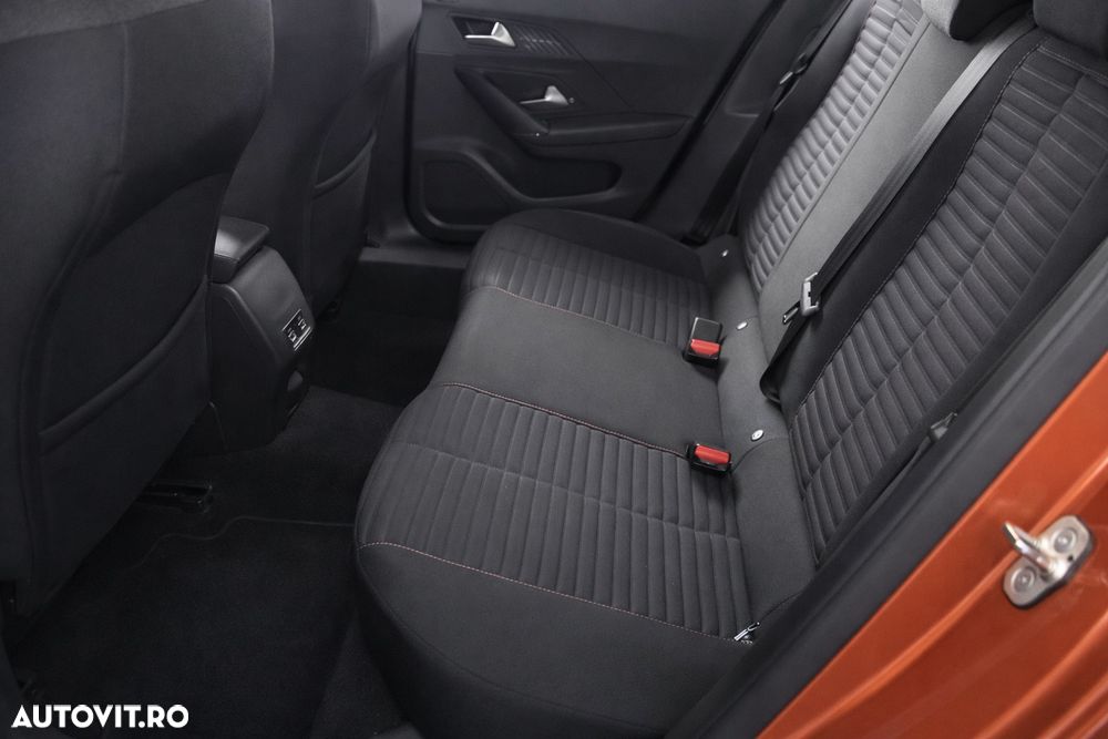 Peugeot 2008 PureTech 130 EAT8 Active Pack - 12