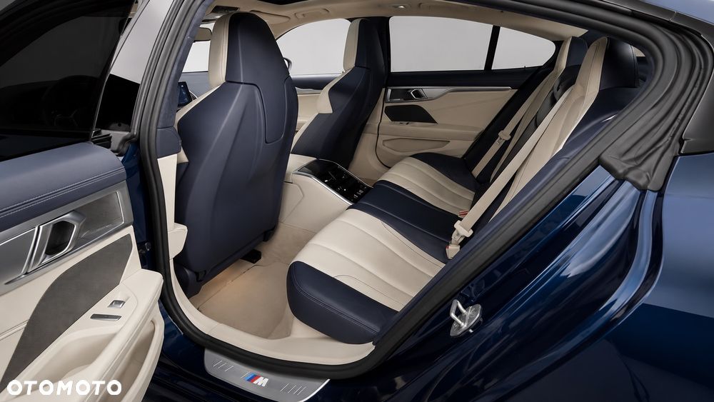 BMW Seria 8 - 11
