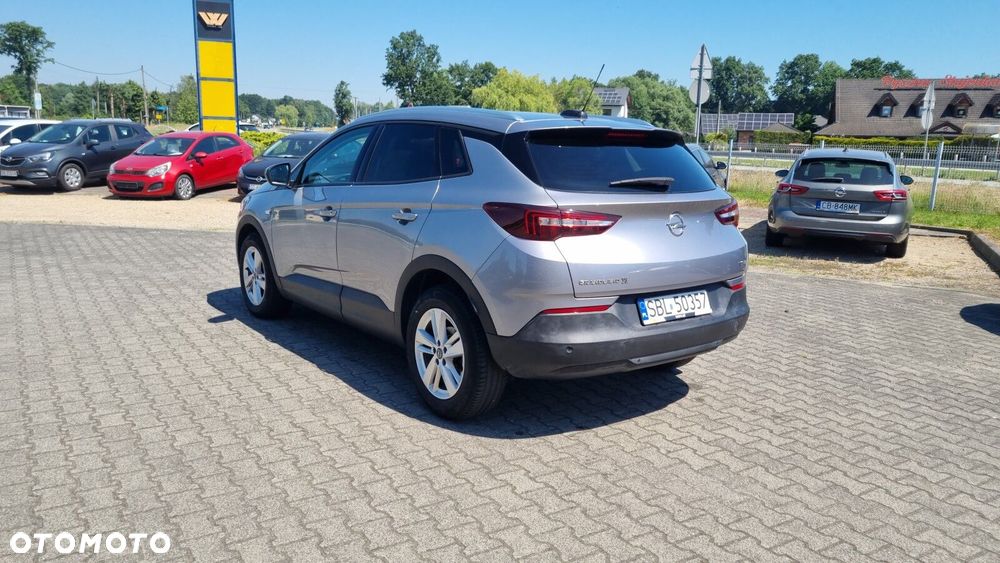 Opel Grandland X 1.2 T Enjoy S&S - 8