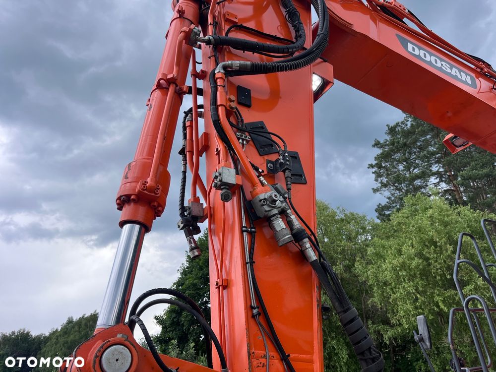 Doosan DX140W-3 - 11