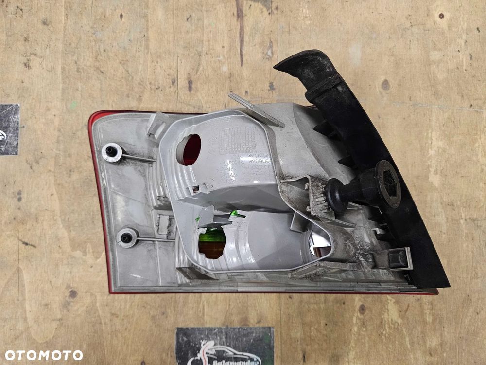 Lampa Lampy Tyl Tylna Prawa Lewa na w Blotnik AUDI A4 B7 Kombi Avant - 37
