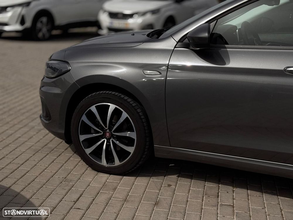 Fiat Tipo 1.3 M-Jet Lounge Tech J17 - 4