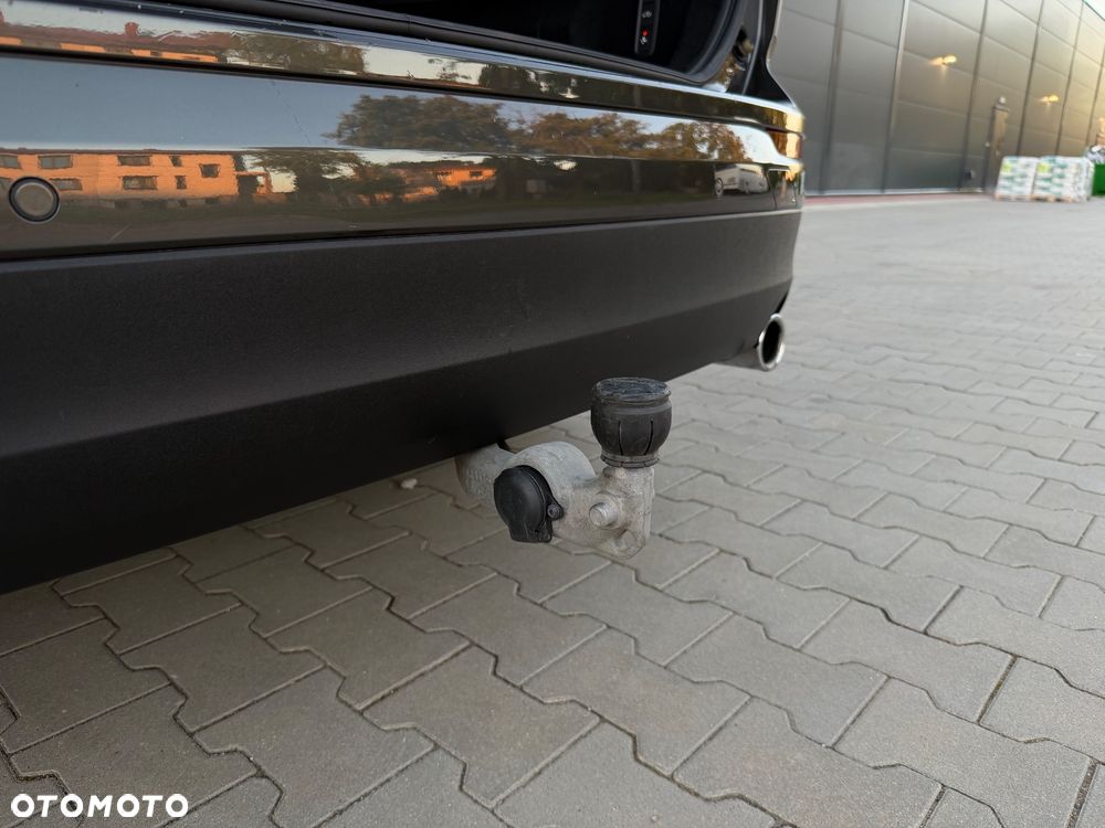 Volvo XC 60 T8 Twin Engine AWD Geartronic Momentum - 22
