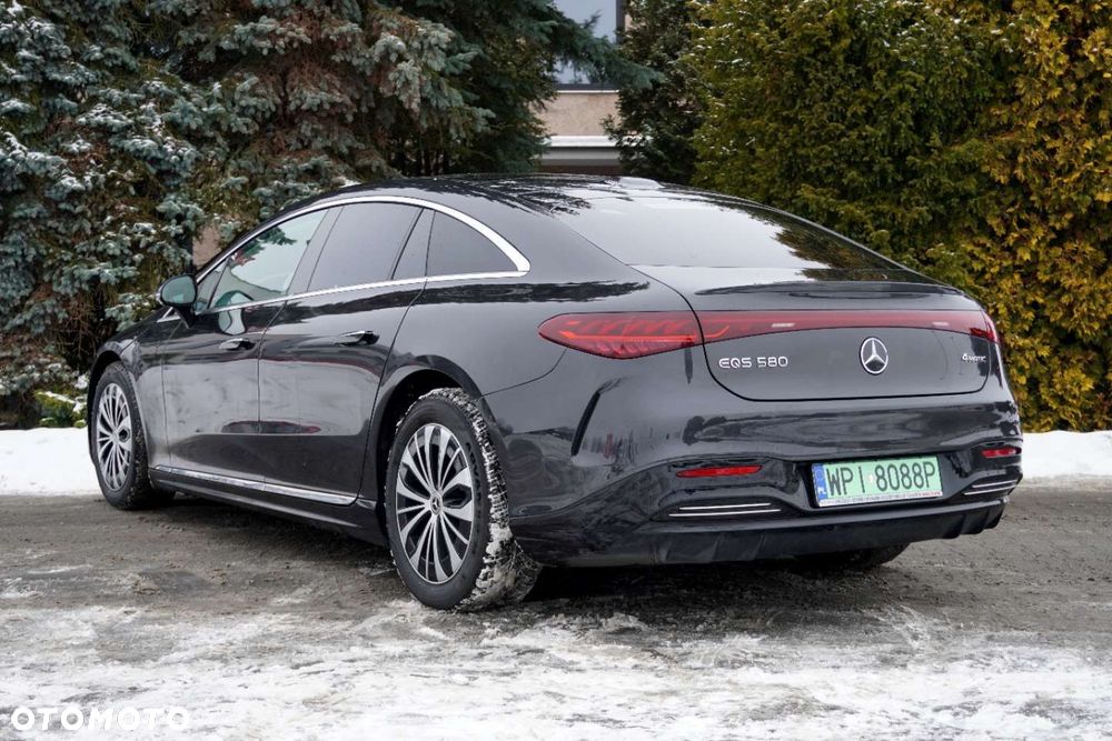 Mercedes-Benz EQS - 9