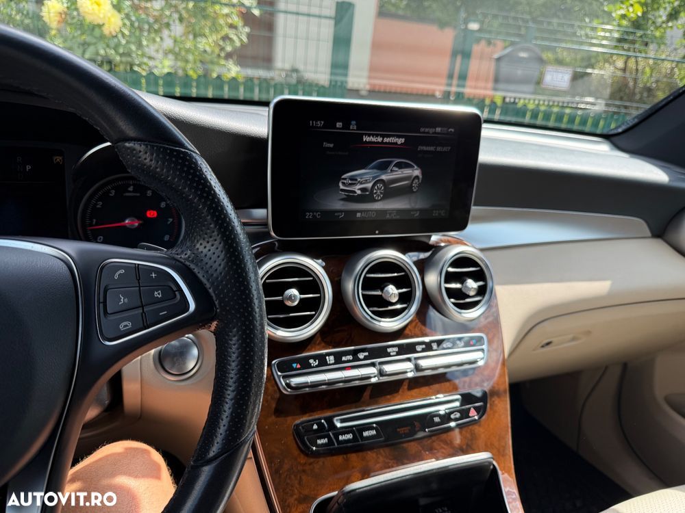 Mercedes-Benz GLC Coupe 250 4MATIC - 10