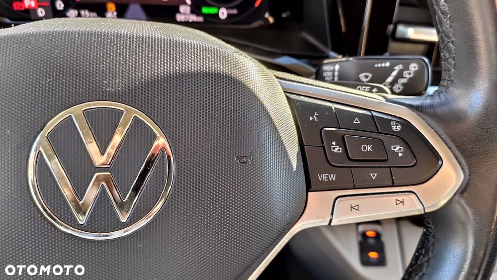 Volkswagen Multivan - 21