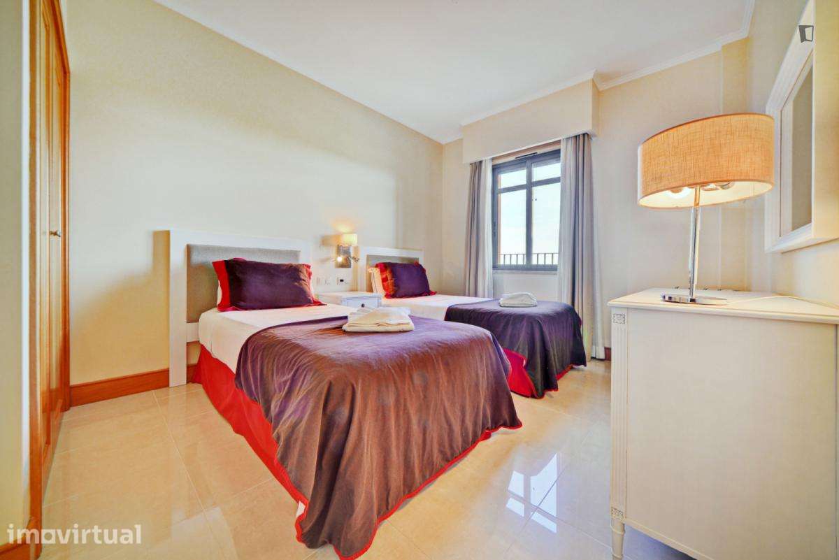 Apartamento com 2 quartos - localizado em Quarteira - Grande imagem: 2/32