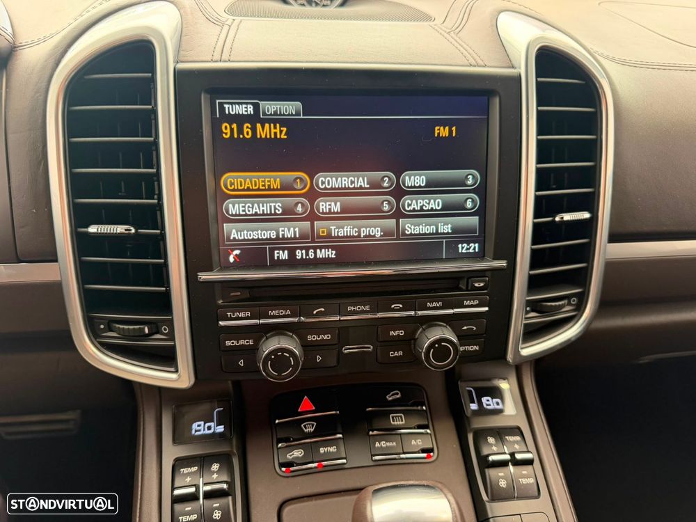 Porsche Cayenne S E-Hybrid Platinum Edition - 16