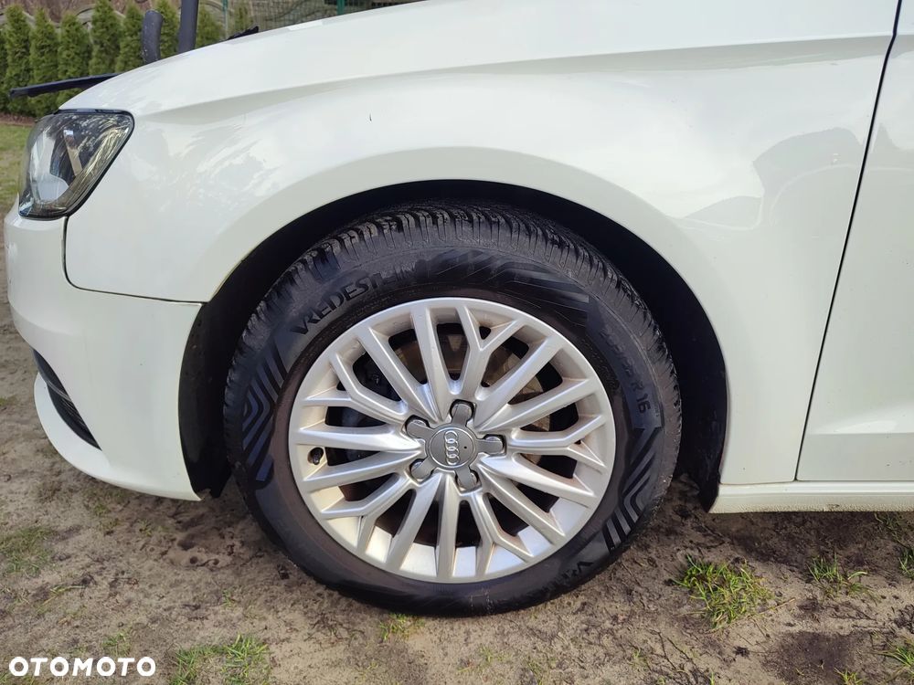 Audi A3 Sportback 2.0 TDI S tronic Ambition - 24