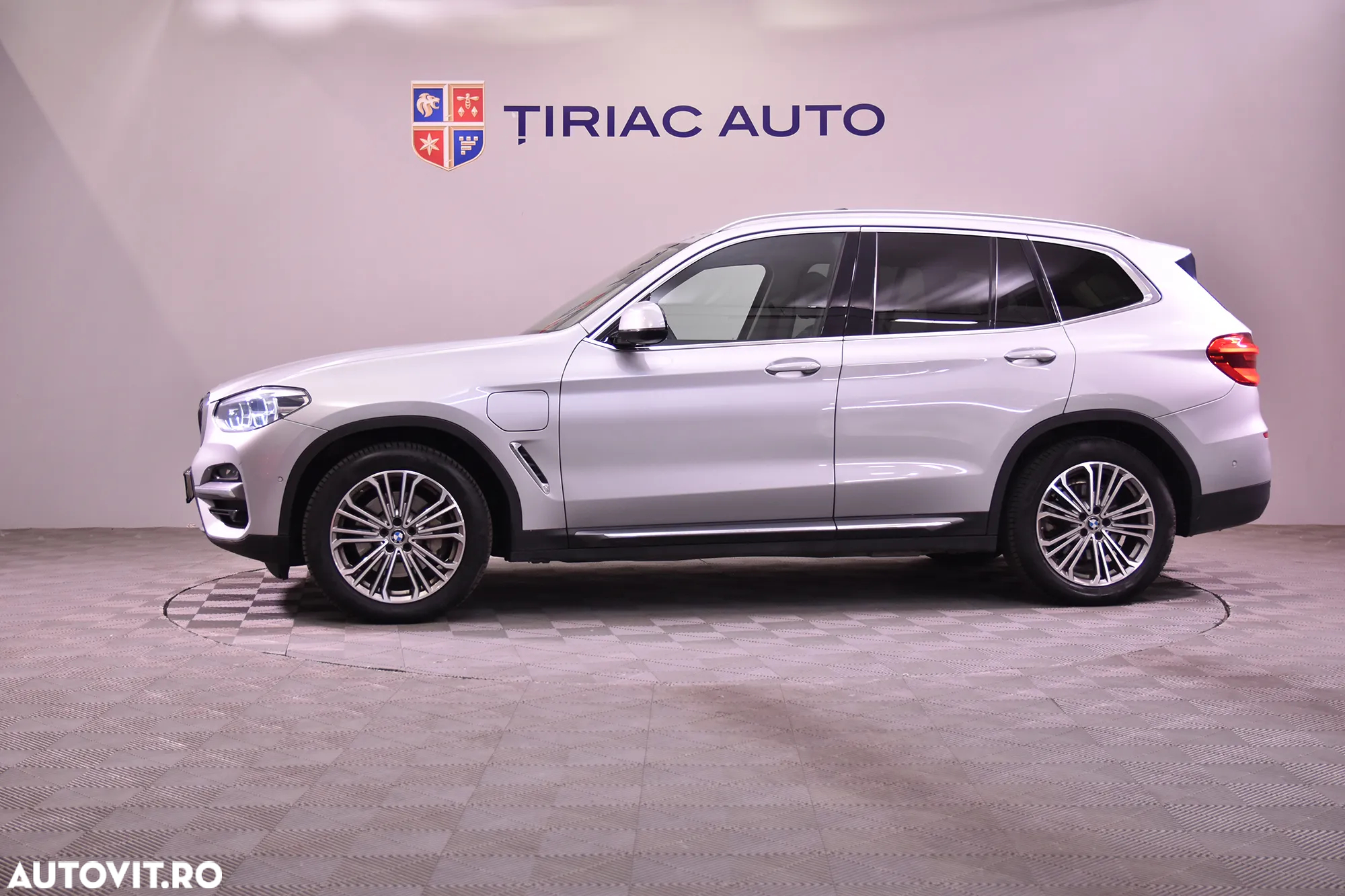 BMW X3 xDrive30e Aut. Luxury Line - 2