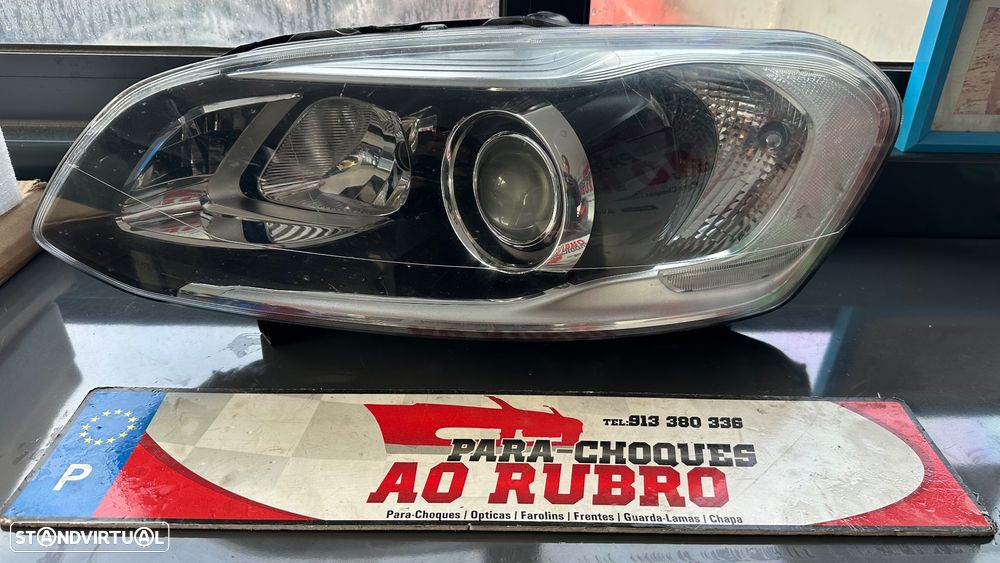 Farol esq volvo xc60 xenon - 1