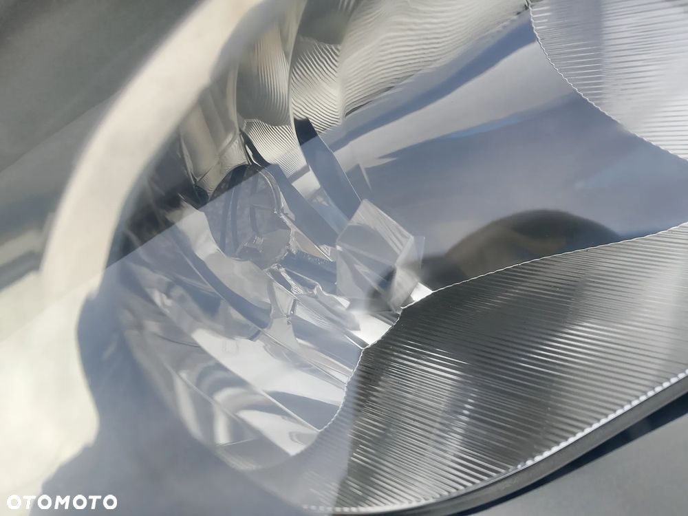 Lampa prawa przednia Ford Mondeo Europa - 5
