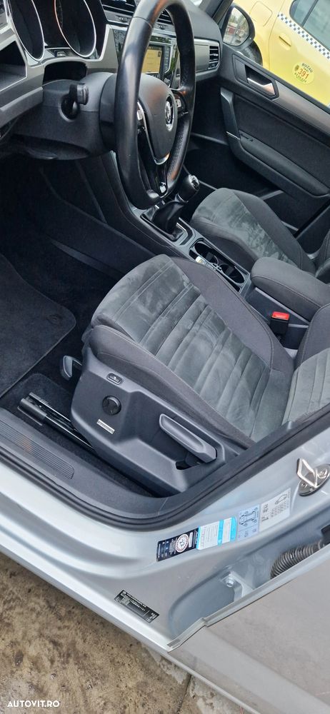 Volkswagen Touran 2.0 TDI SCR UNITED - 26