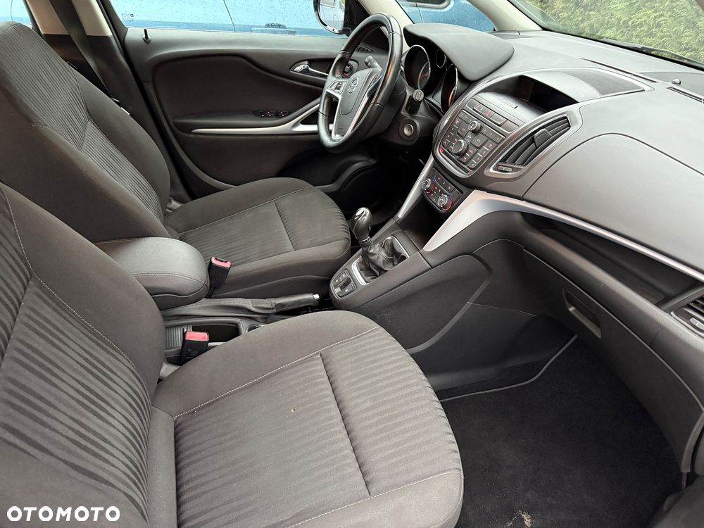 Opel Zafira - 11
