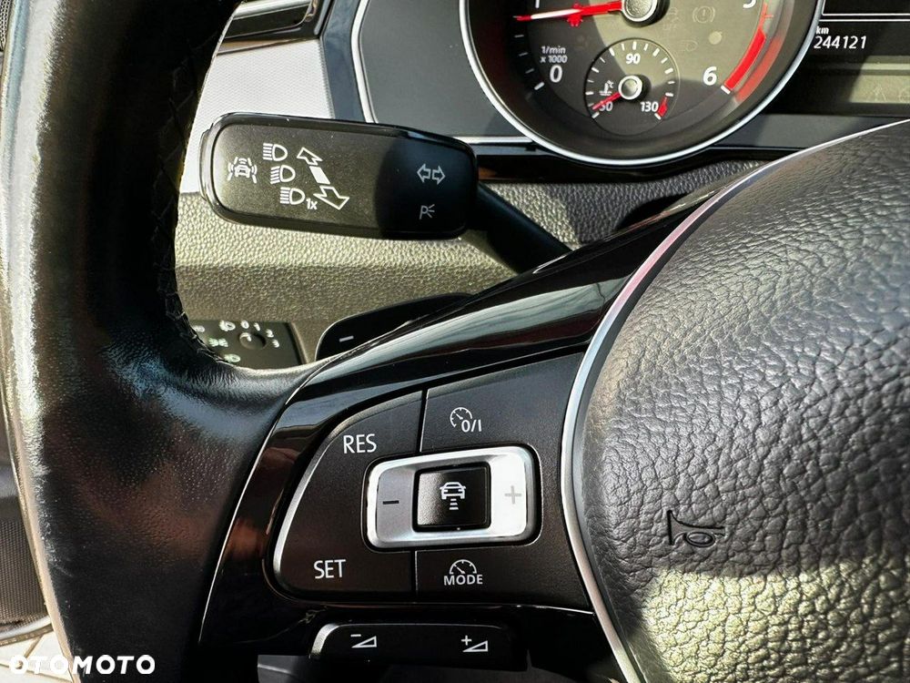 Volkswagen Passat Variant - 21