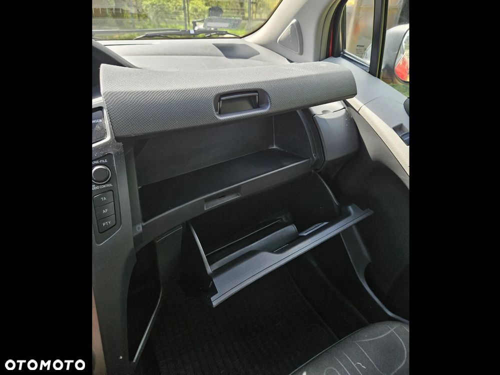 Toyota Yaris 1.33 Luna - 11
