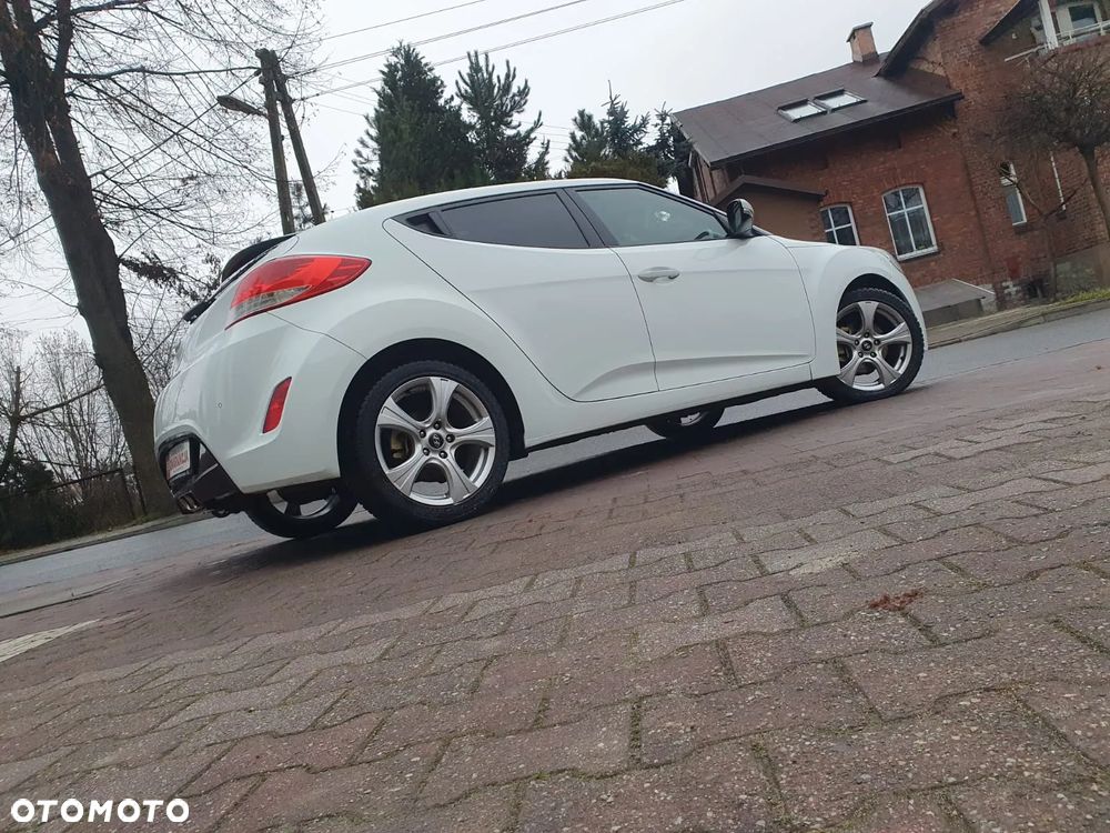 Hyundai Veloster 1.6 blue Style - 32