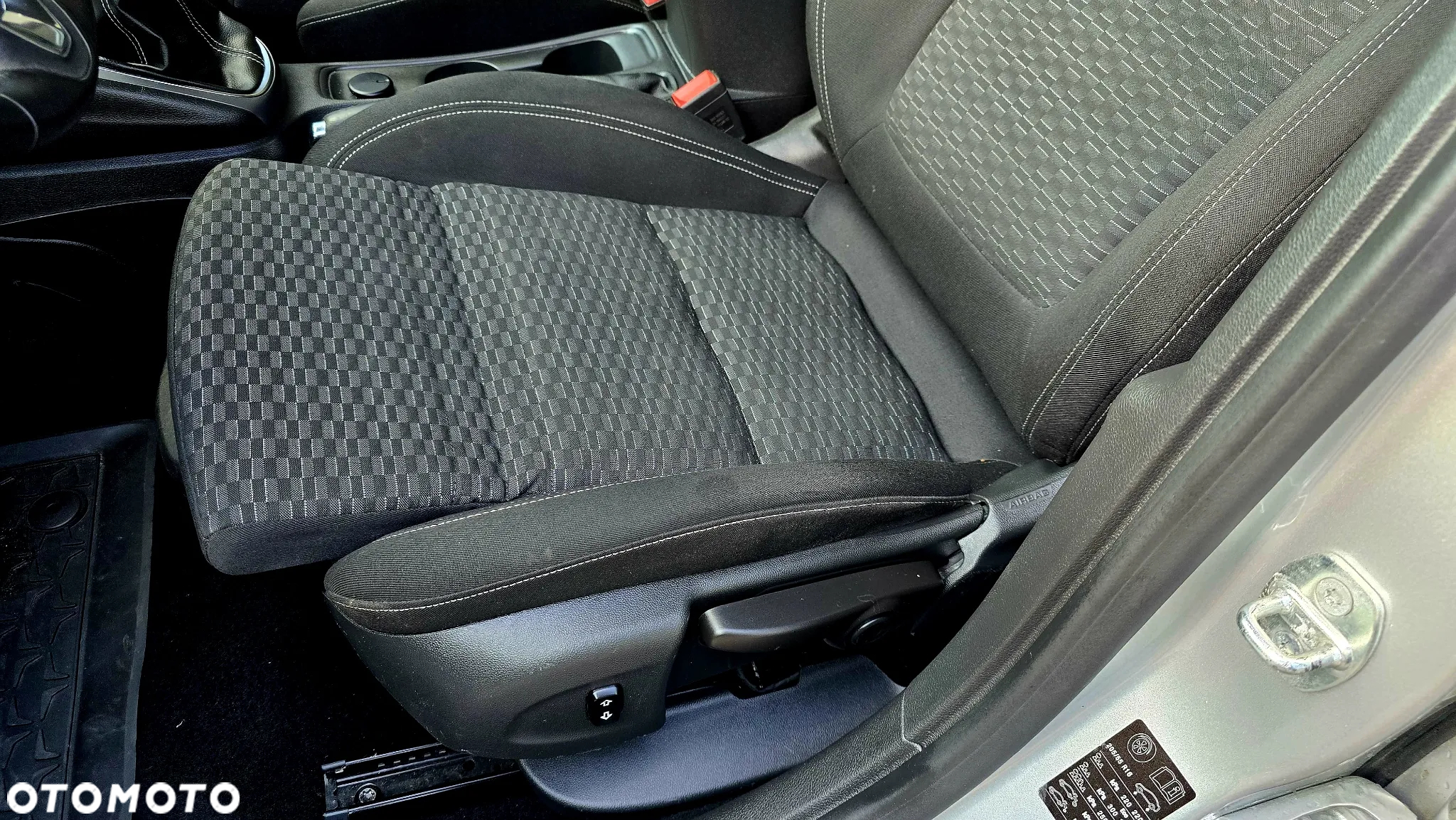 Opel Astra 1.4 Turbo Edition - 13