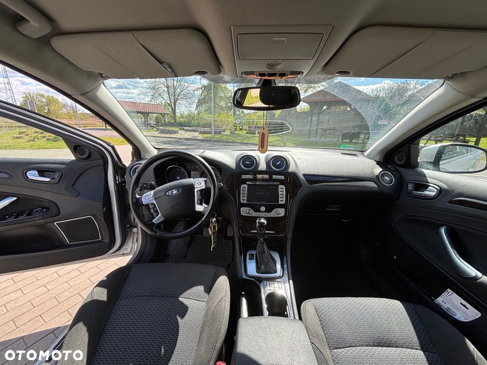 Ford Mondeo 2.3 Titanium - 27