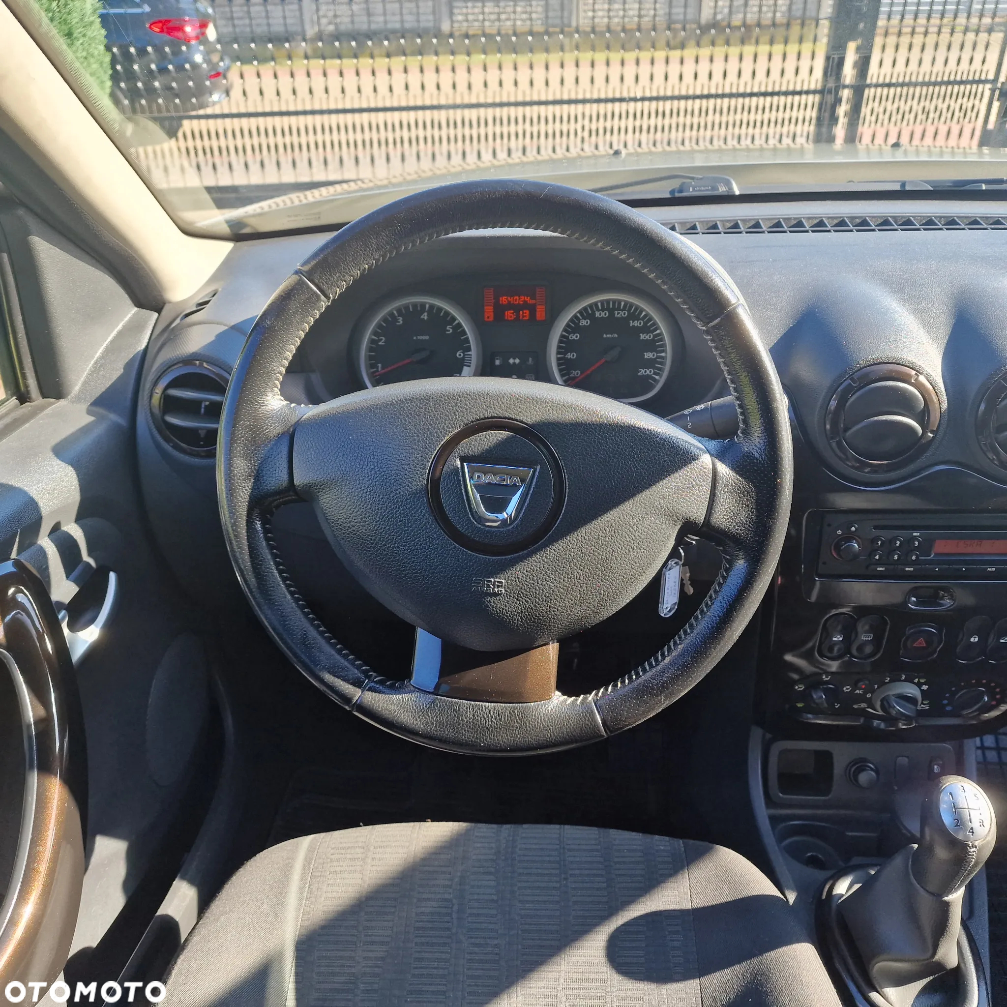 Dacia Duster 1.6 16V 4x2 Laureate - 7