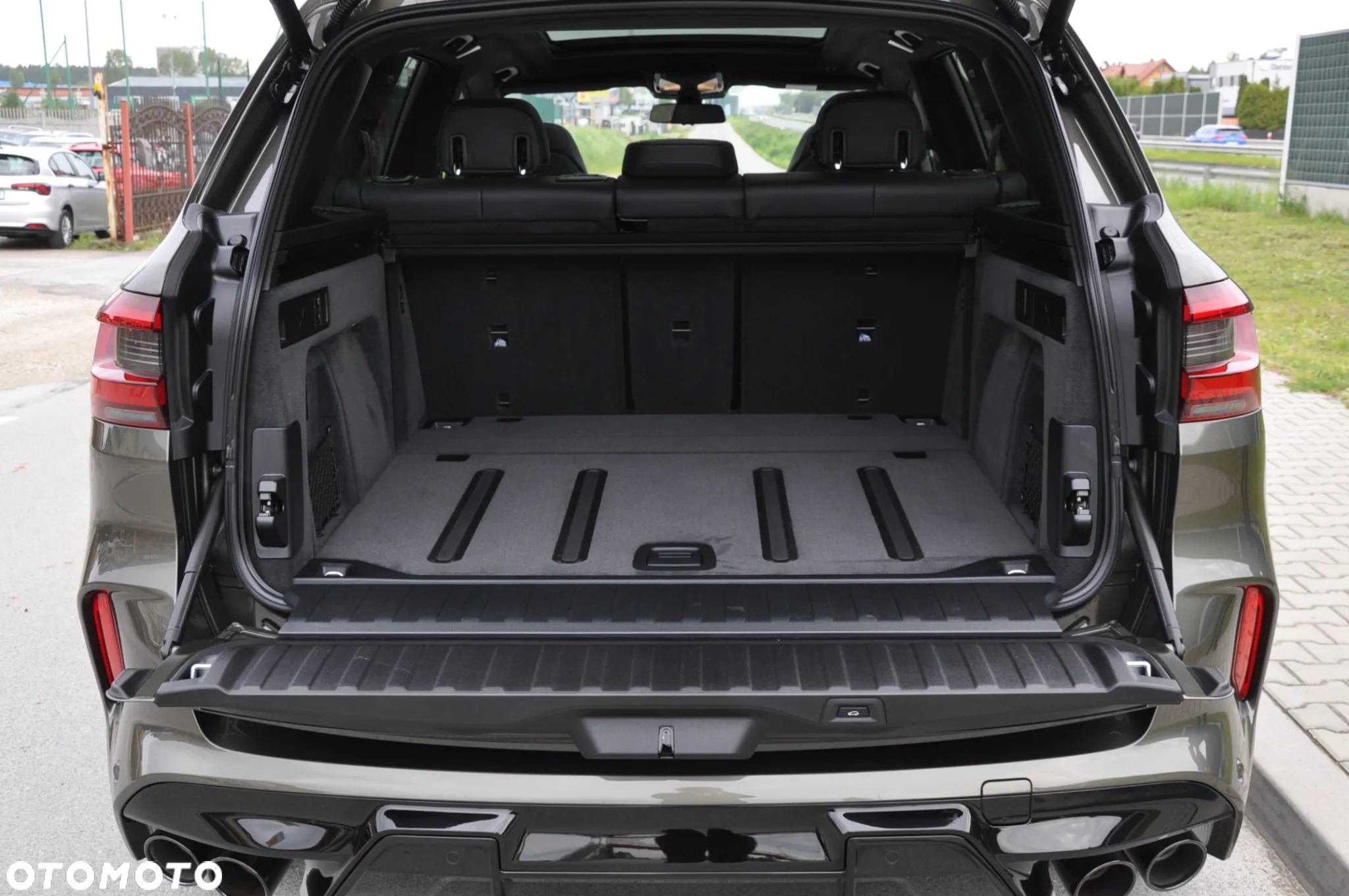 BMW X5 M Competition - 24
