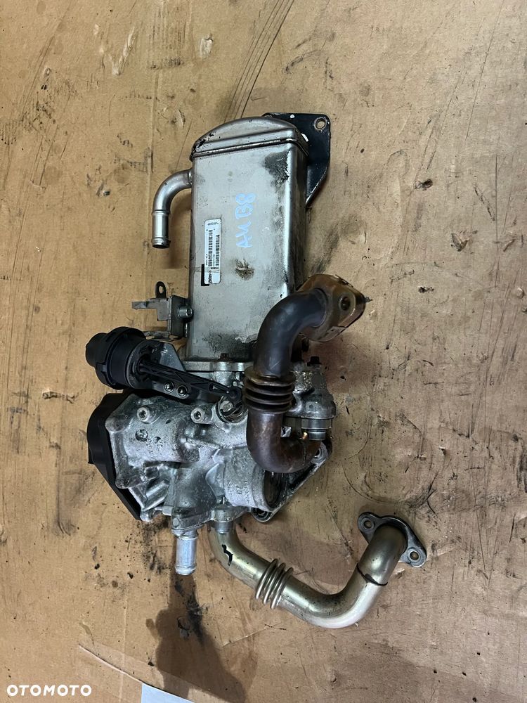 Chłodniczka spalin zawór EGR Audi A4 B8 Lift 2.0 TDI 03L131512DN - 1