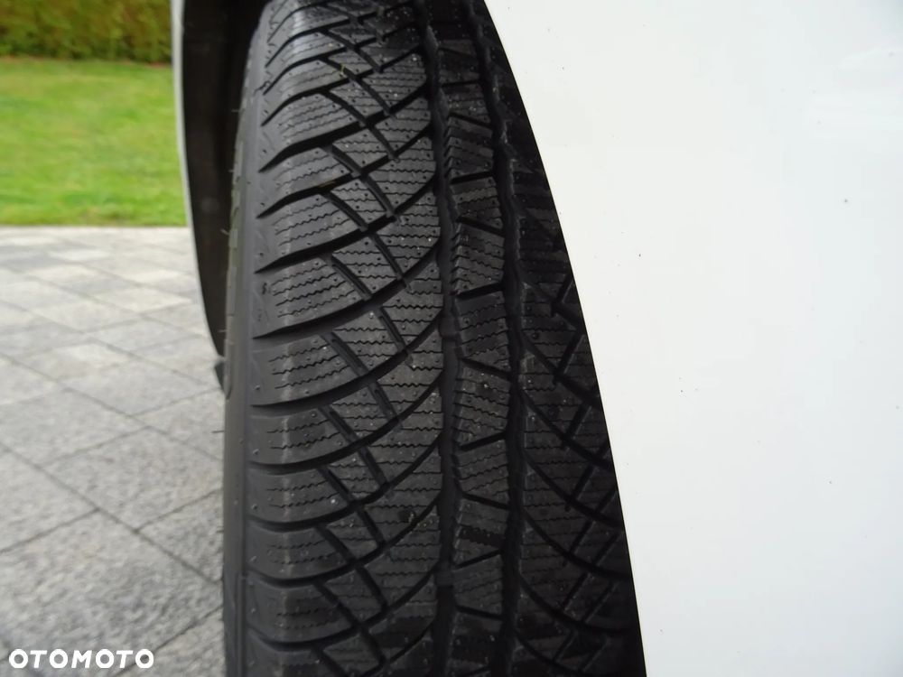 Opel Astra 1.4 Turbo Innovation - 19