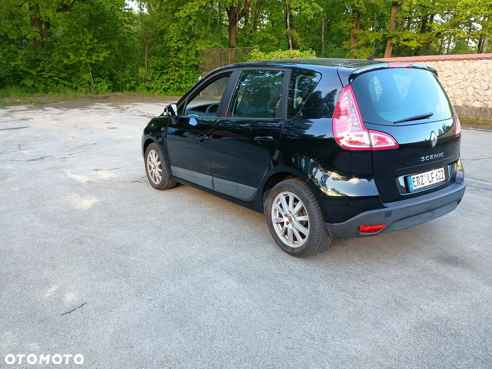 Renault Scenic 1.6 16V 110 Expression - 11
