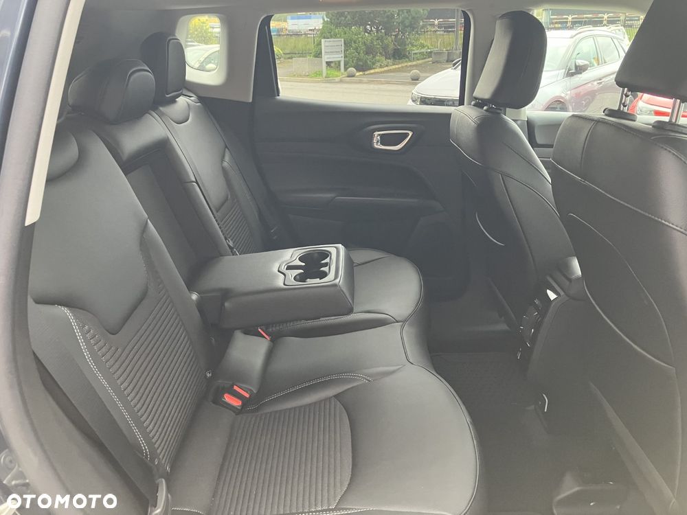 Jeep Compass 1.5 T4 mHEV Limited FWD S&S DCT - 28