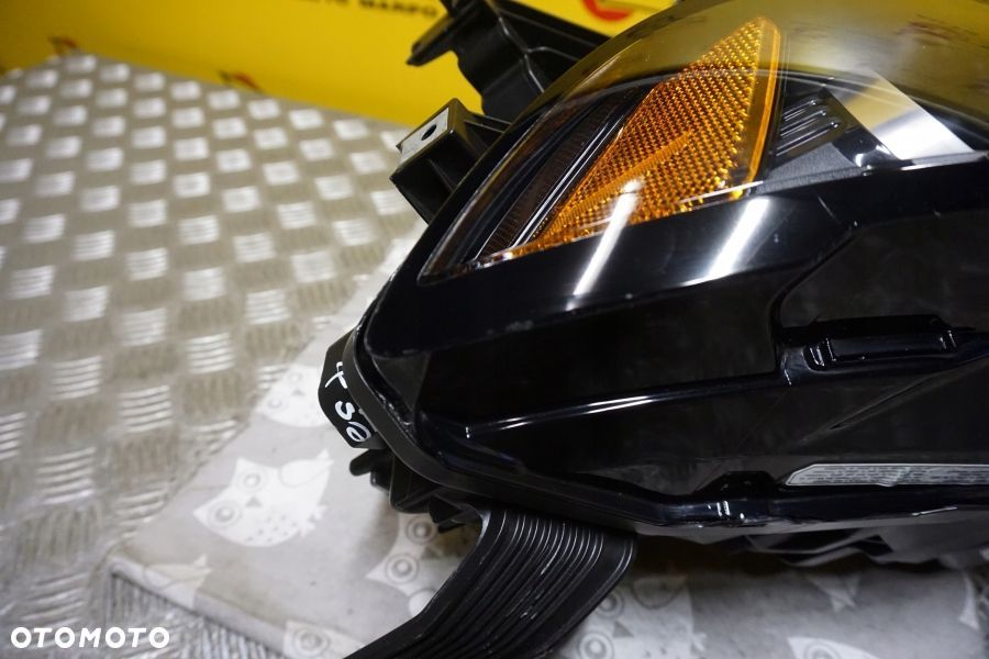 MAZDA CX50 2022 2023- REFLEKTOR LAMPA FULL LED LEWA (B) USA - 16