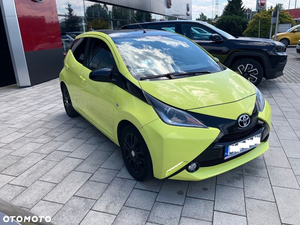 Toyota Aygo x-play touch - 12