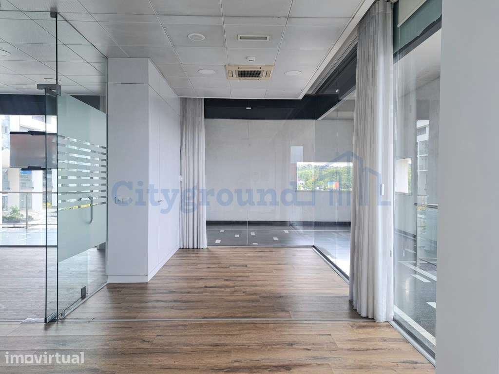 Loja para Investimento ou implantação de negócio - Localização priv... - Grande imagem: 5/22