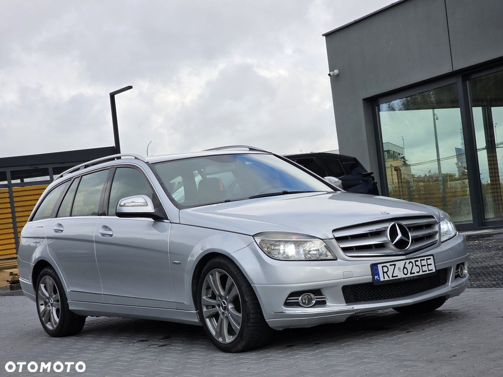 Mercedes-Benz C-Class 2008 photo 4