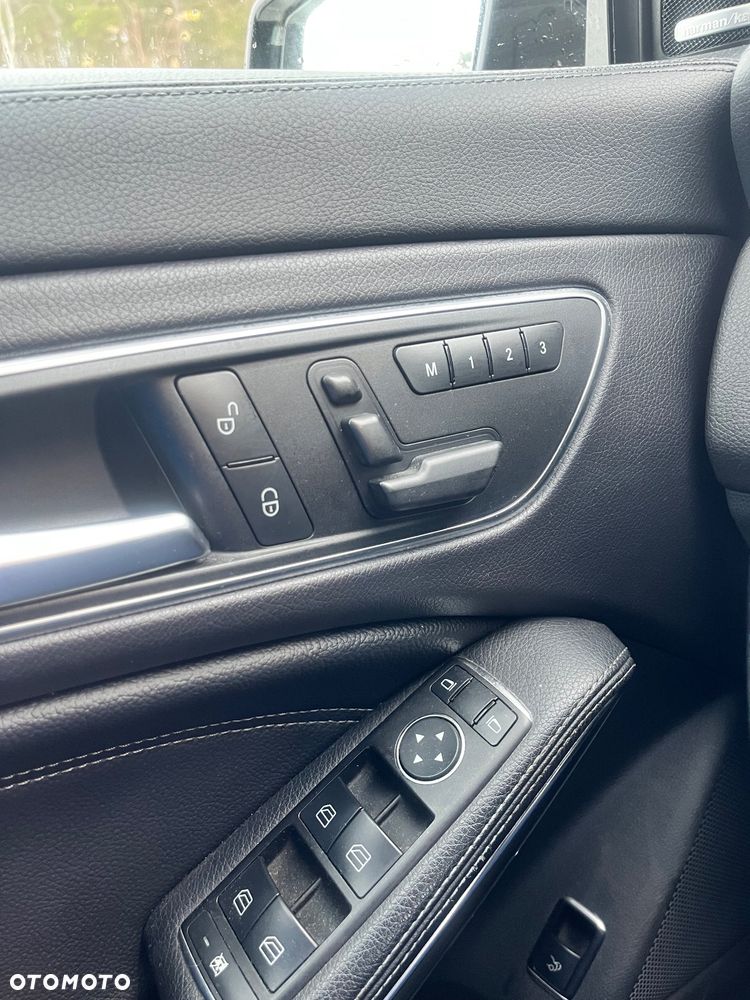 Mercedes-Benz CLA 45 AMG 4Matic 7G-DCT - 12