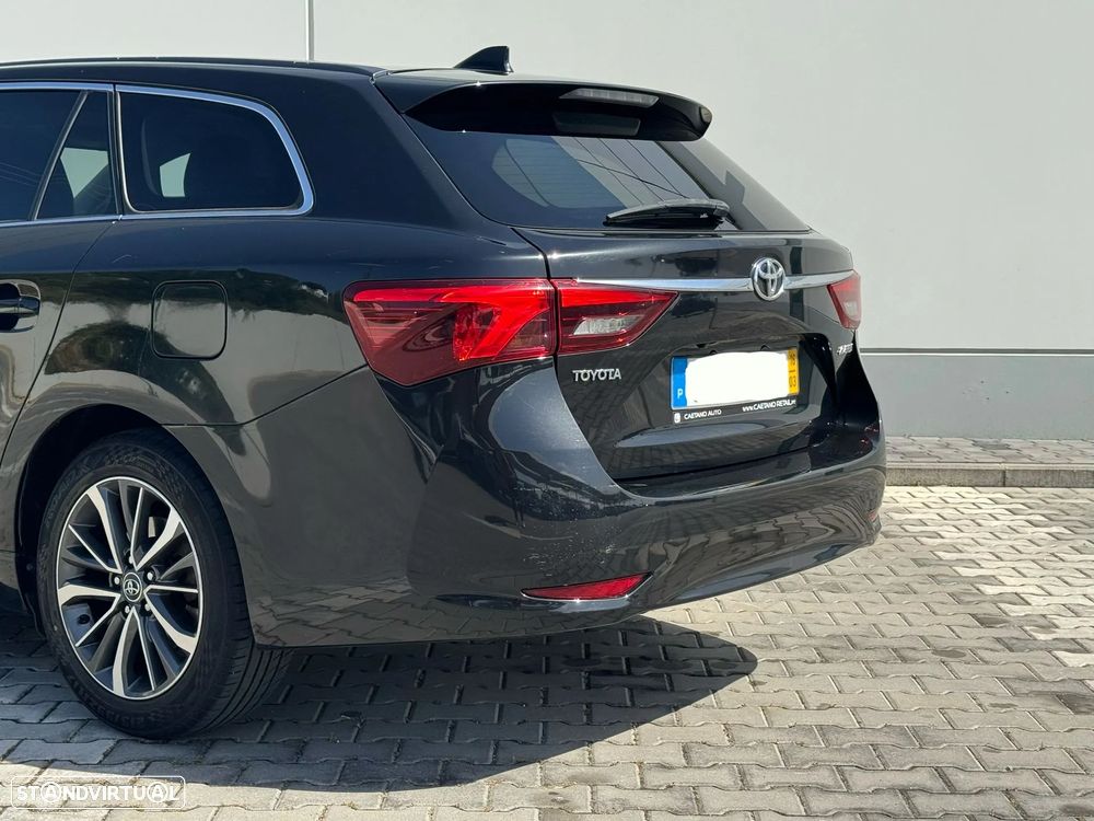 Toyota Avensis SW 2.0 D-4D Luxury+Navi - 12