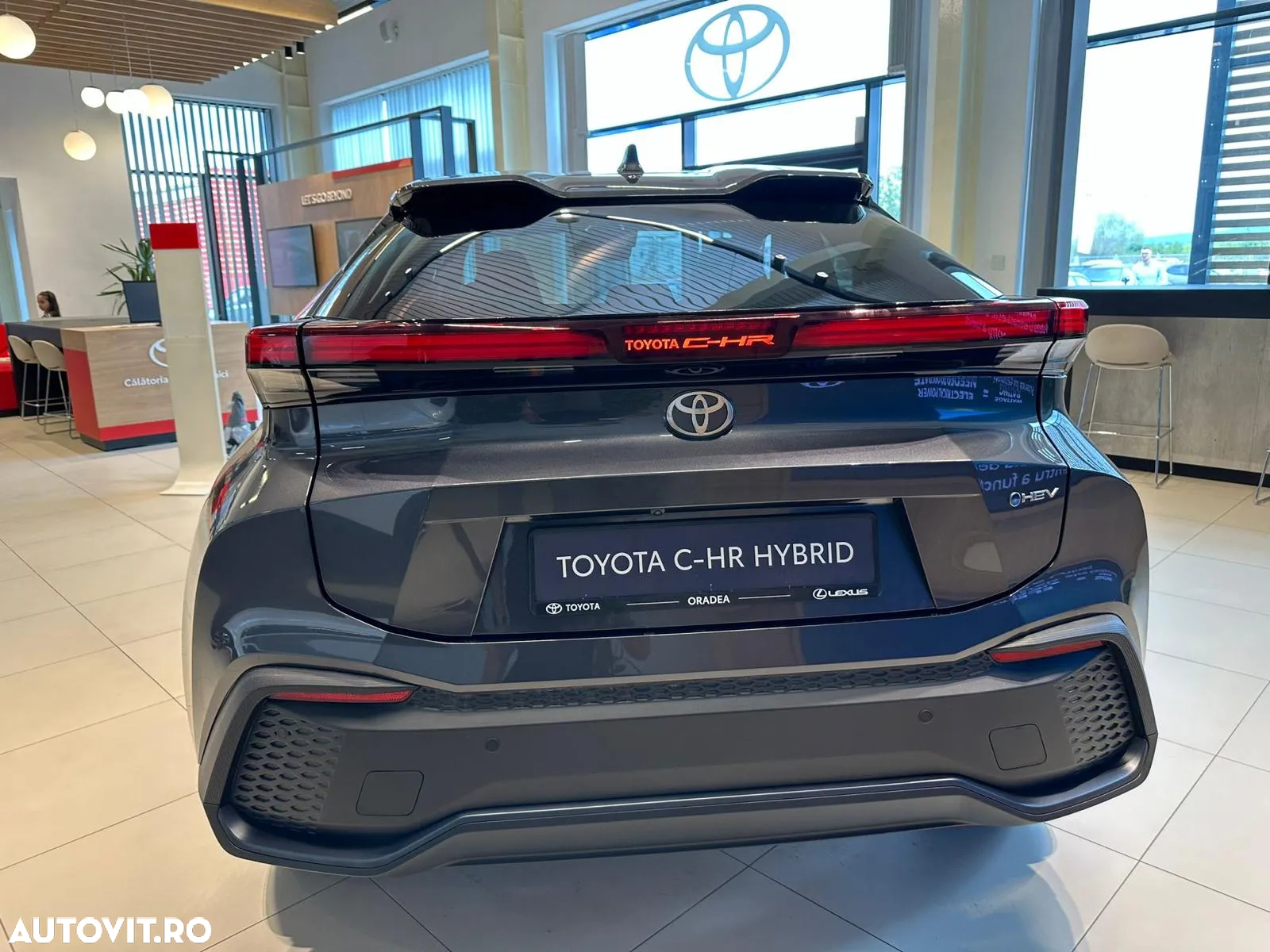 Toyota C-HR - 5