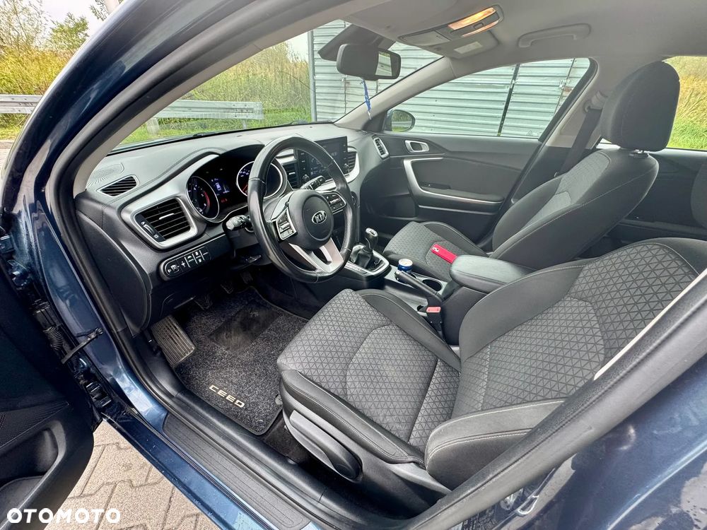 Kia Ceed 1.6 CRDi SCR M - 5