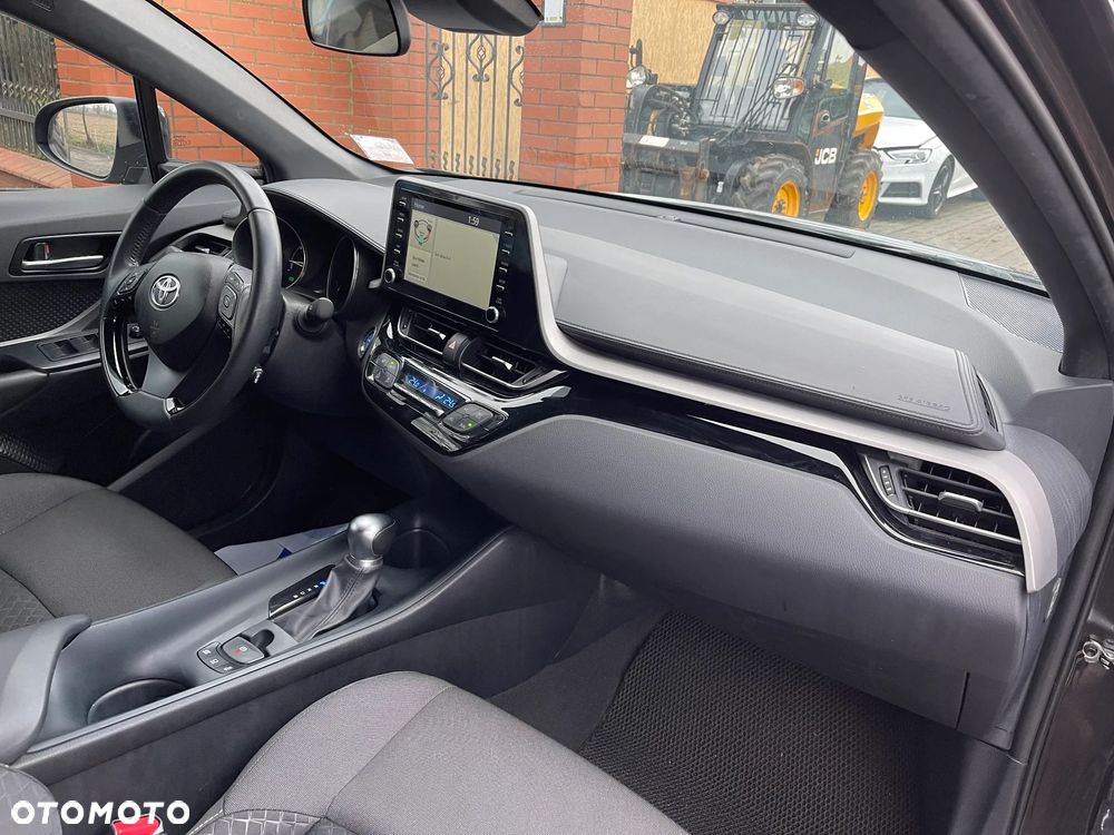 Toyota C-HR 1.8 Hybrid Premium - 17