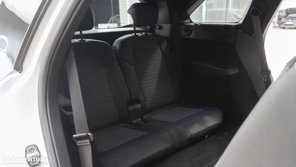 Peugeot 5008 1.2 Hybrid Allure e-DCS6 — fotografia 10