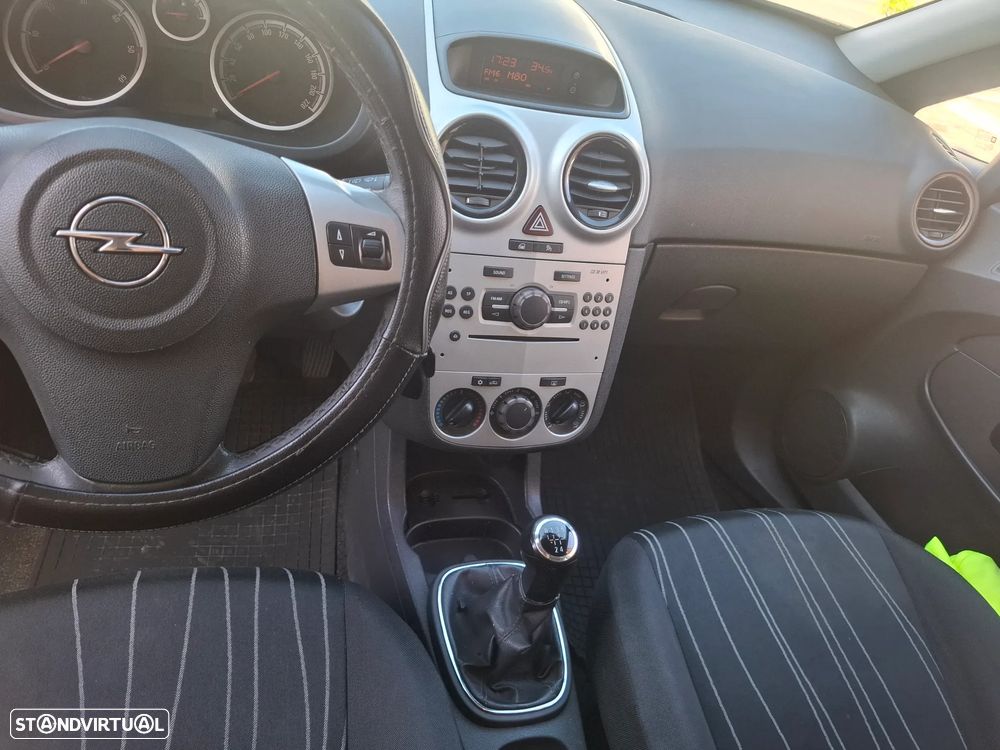 Opel Corsa 1.3 CDTI Enjoy EcoFLEX - 13