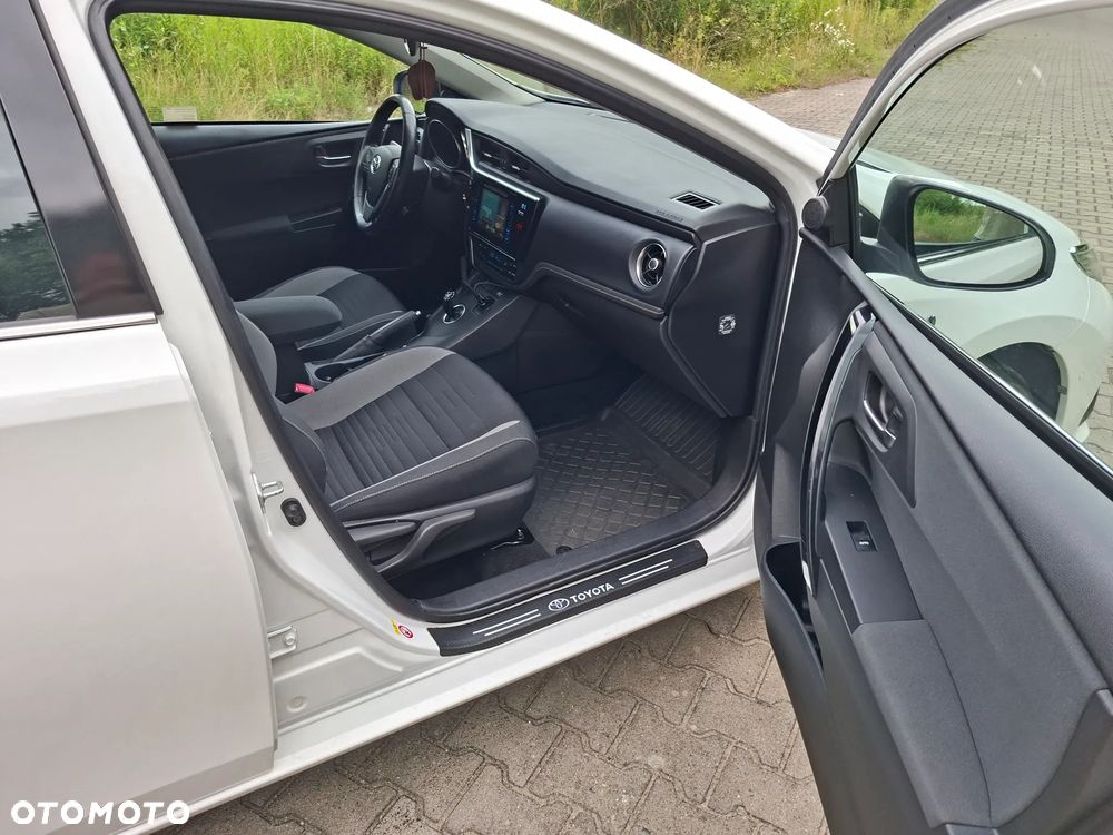 Toyota Auris Hybrid 135 Comfort - 15