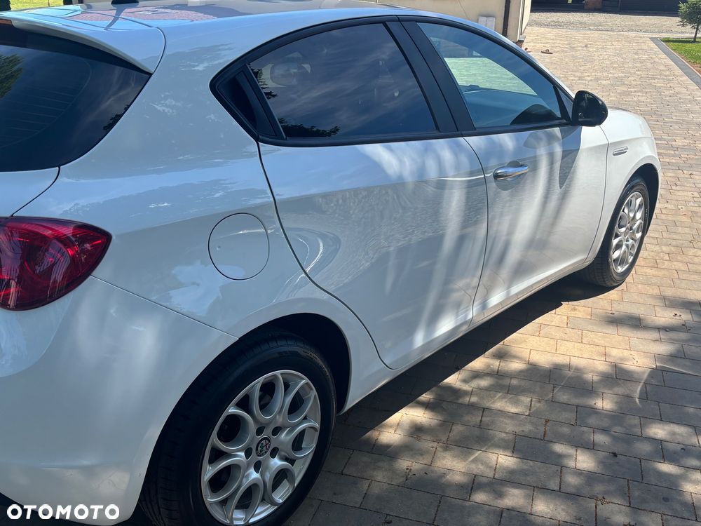 Alfa Romeo Giulietta 1.6 JTDM 16V TCT Sport - 14