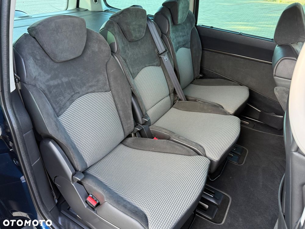 Peugeot 807 HDi 160 Allure - 15