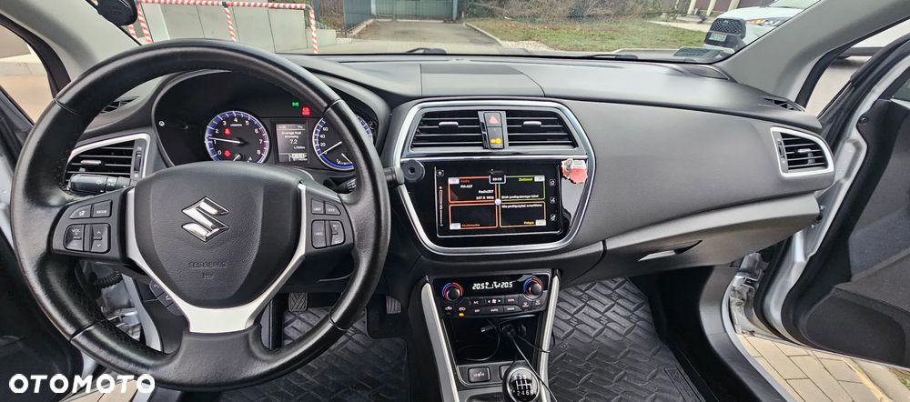 Suzuki SX4 S-Cross - 19