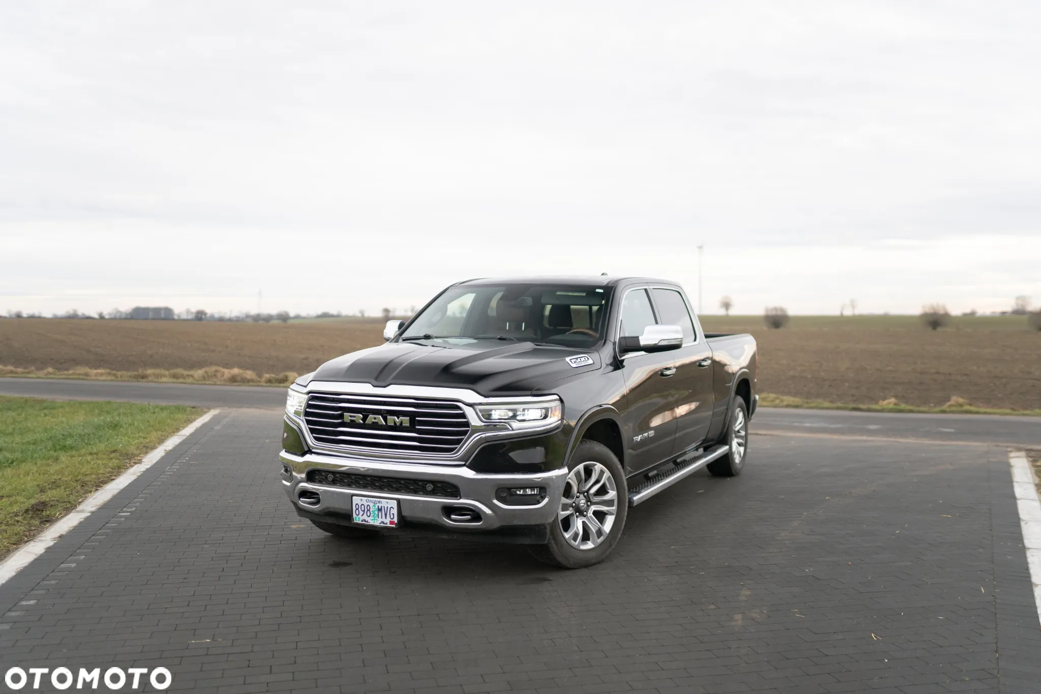 RAM 1500 5.7 Crew Cab Longbed Longhorn Chrome - 25