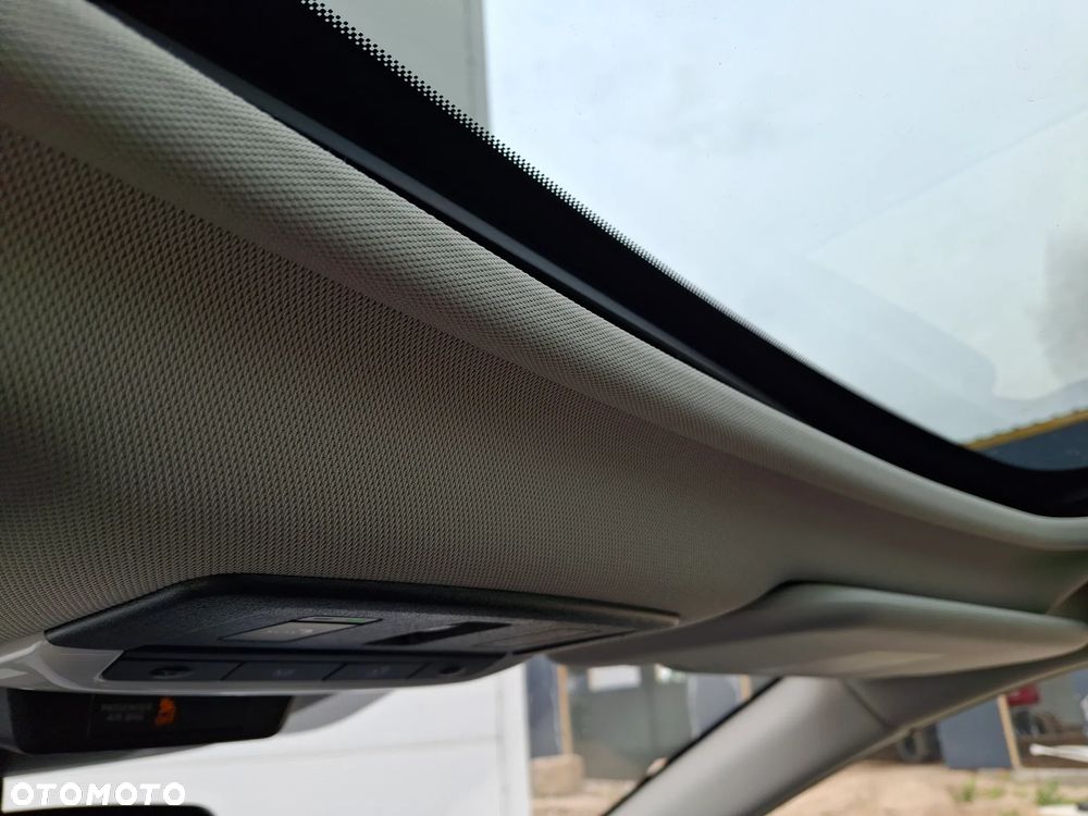 Nissan Qashqai 1.3 DIG-T MHEV N-Connecta - 27