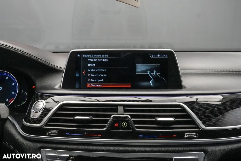 BMW Seria 7 740d xDrive - 25