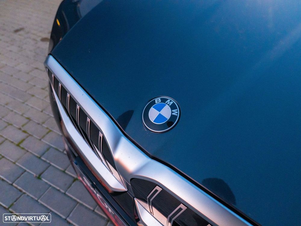 BMW 520 d Pack Desportivo M - 31