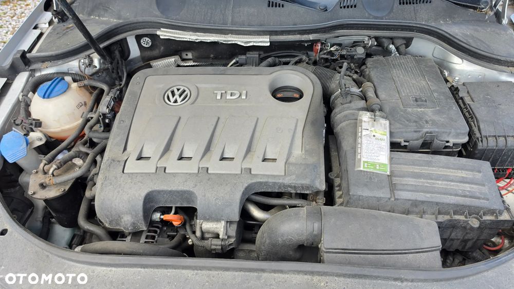 Volkswagen Passat 2.0 Blue TDI SCR Comfortline - 24