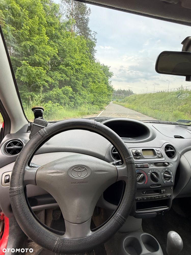 Toyota Yaris 1.0 Terra - 7